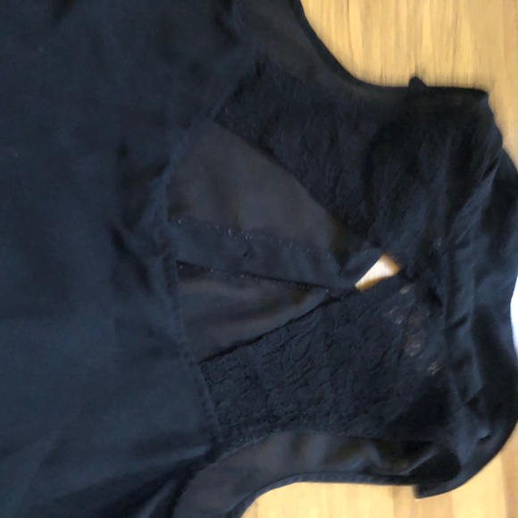 Kirra sleeveless blouse - Picture 4 of 6